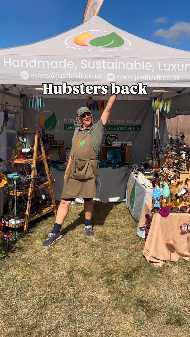Looking for something to do this weekend for all the family then look no further come and see Hubster @cambridgecountryshow plus a free prize draw.
#greengiftsmakethebestgifts #justluvit💚 #handmadegiftsarethebest #ethicallysourced #sustainableluxury